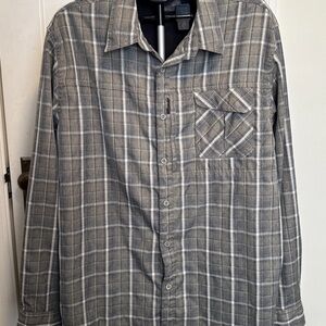 Wrangler Outdoor Regular Fit Vented Button Work Shirt, Men XL, Gray Fishing